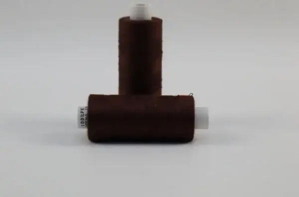 naehfaden-dunkelbraun-500m-spule-accessoires