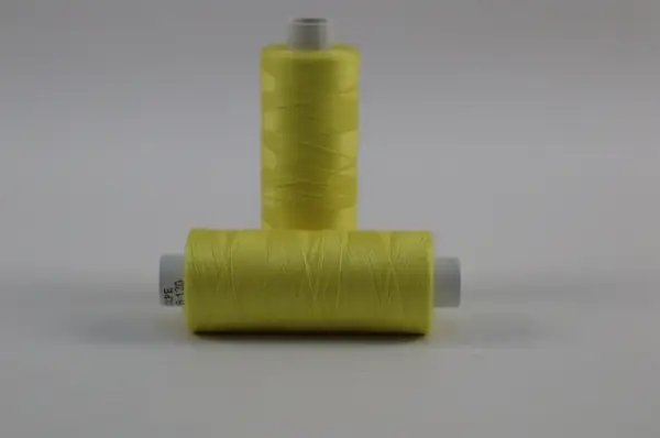 naehfaden-citron-500m-spule-accessoires