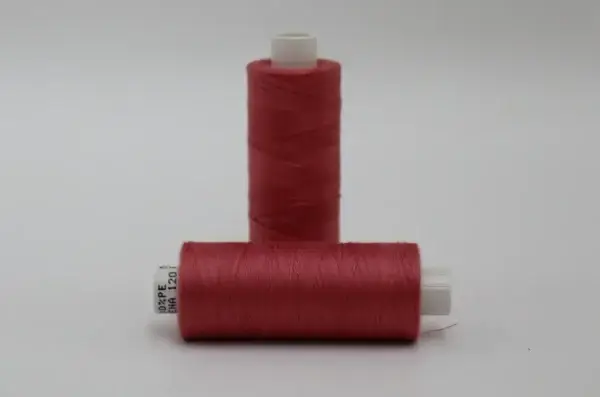naehfaden-dunkel-rosa-500m-spule-accessoires
