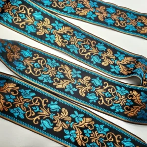 jacquardborte-blau-ziegel-ornament-bluetenmuster-50mm-breit-verzierung-naehen-trachtenmode-accessoires-heimtextilien-dekoration-accessoires