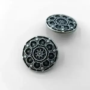 zierknopf-metall-altsilber-ornament-herzmotiv-rund-trachten-knopf-kostüm-handarbeiten