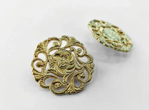 ierknopf-metall-34mm-gold-ornament-floral-aussparungen-vintage-trachten-knopf-kostuem-handarbeiten-accessoires