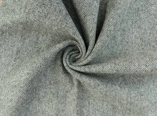 tweed-stoff-hellgrau-fischgraetenmuster-herringbone-wolloptik