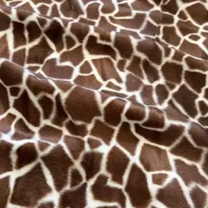 giraffe-tiermuster-braun-kurzhaar-fellimitat-stoff