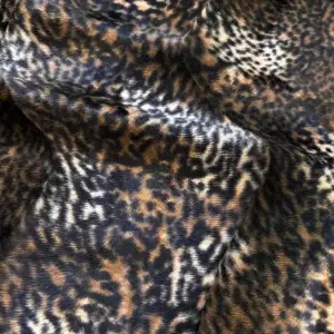 leoparden-muster-braun-kurzhaar-fellimitat-stoff